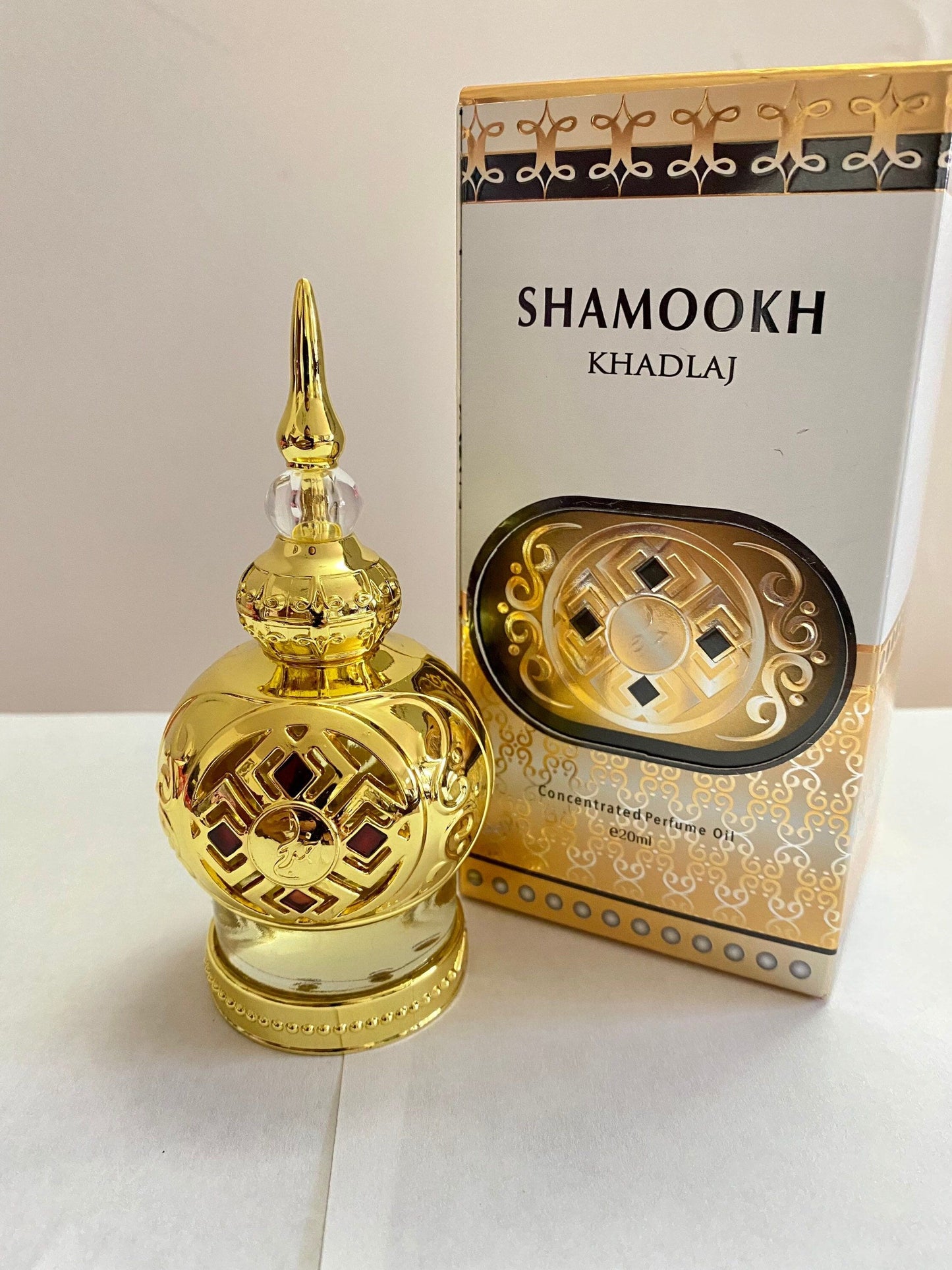 Khadlaj Shamookh Gold Concentrated Perfume Oil 0.67 Ounce (Unisex)